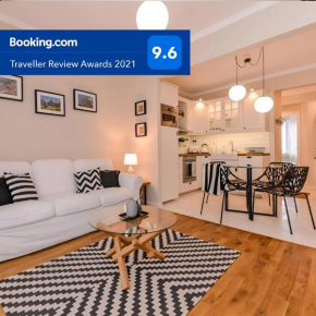 cО́coEllie - Aesthetic 2BD Apt Near National Palace